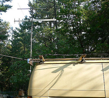 Yellow van with VHF/UHF antennas